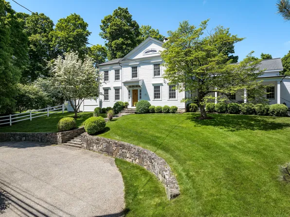 (undisclosed Address), Redding, CT 06896