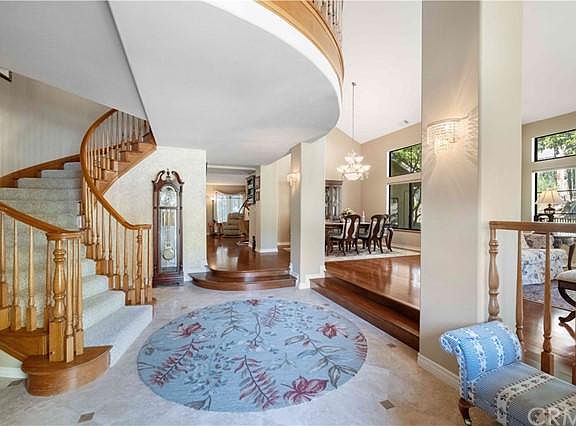 5th image of 16196 Westridge Knls