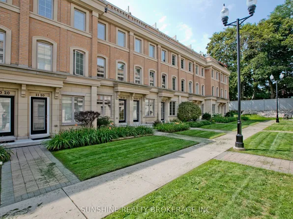 20 Hargrave Ln #12, Toronto, ON M4N 0A4