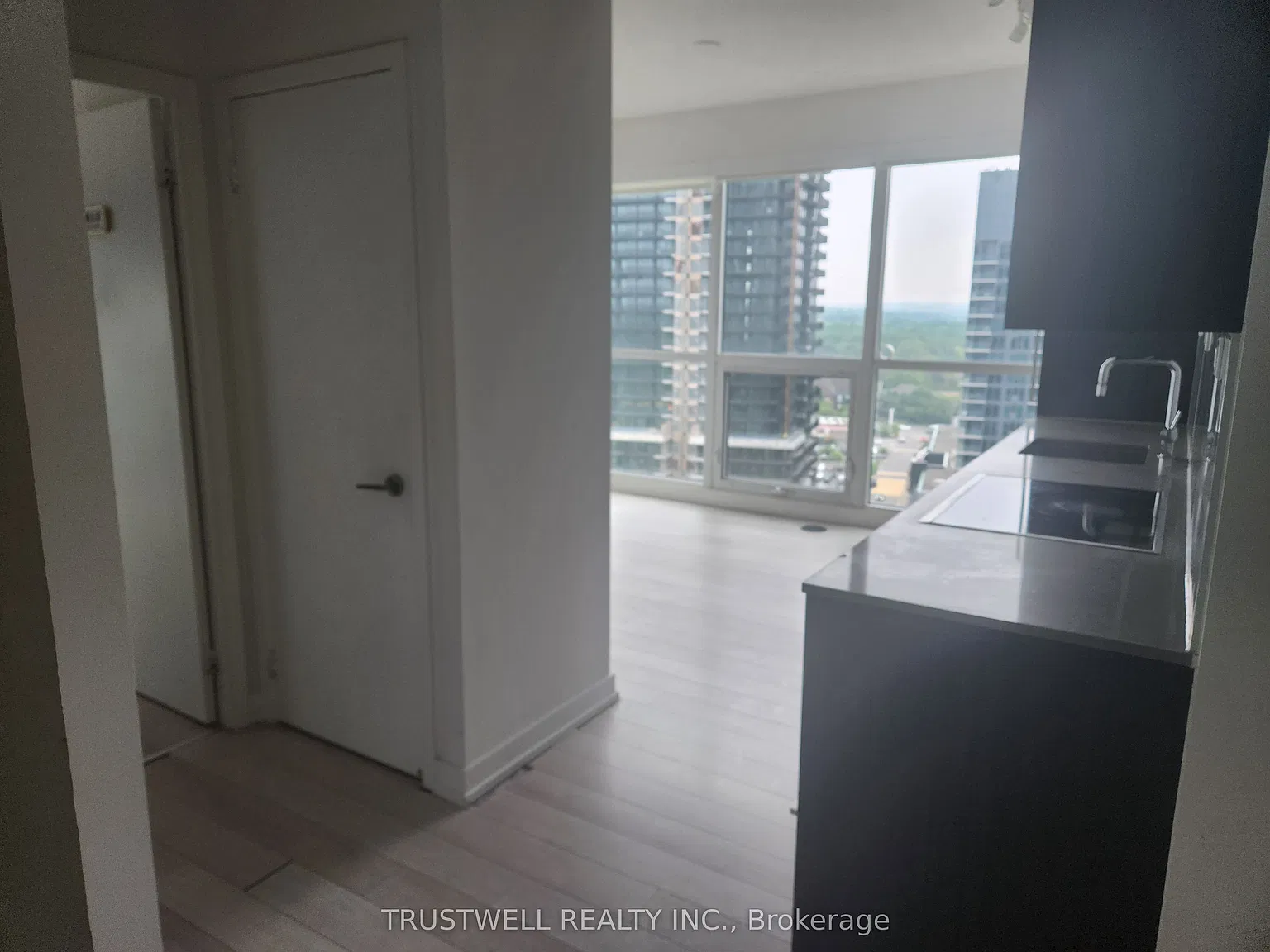 115 McMahon Dr — Photo 4
