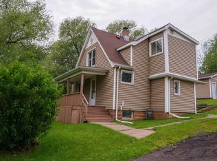 3749 Carlton St, Duluth, MN 55807