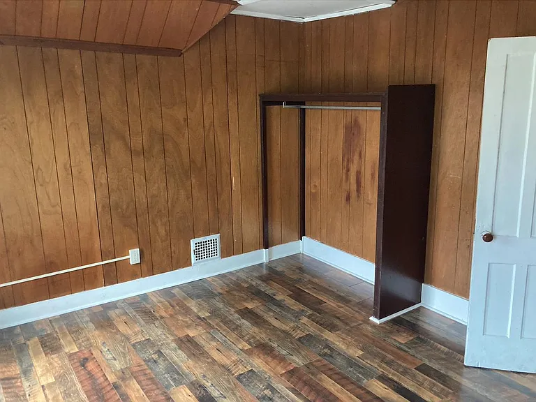 12 Squires St #3 — Photo 9