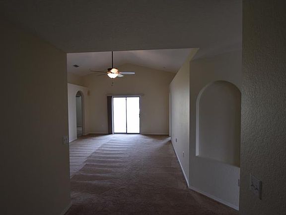 5th image of 6925 Wellsford Dr