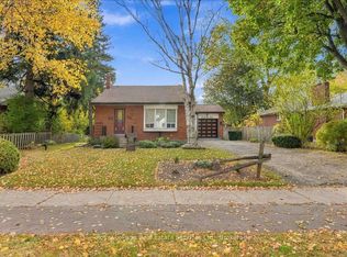 2440 Rebecca St, Oakville, ON L6L2B2