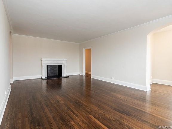 3rd image of 1273 N Avenue Avenue Ent 5 #3