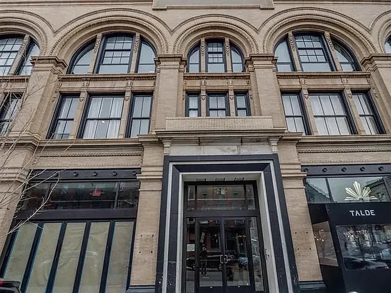8 Erie St #203 — Photo 10