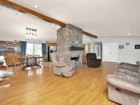 100 Bedford Ct, Horse Cave, KY 42749