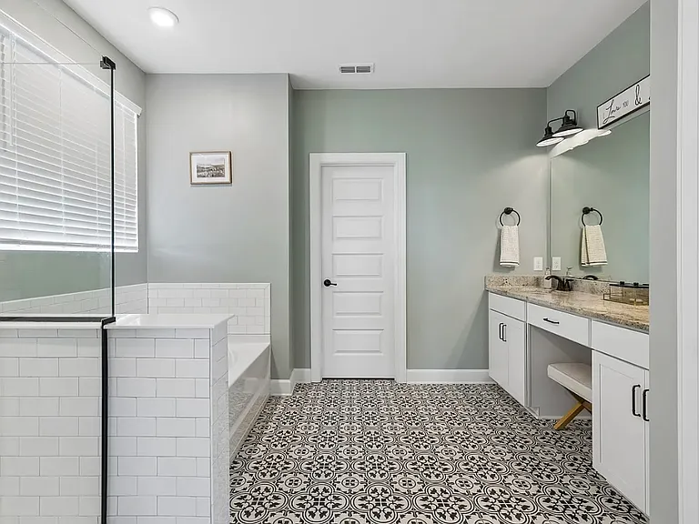 723 Tennypark Ln — Photo 8