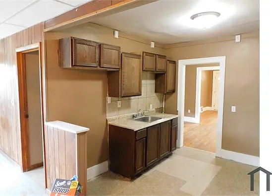 4 bed, 1152 sqft, $1,600 — Photo 4