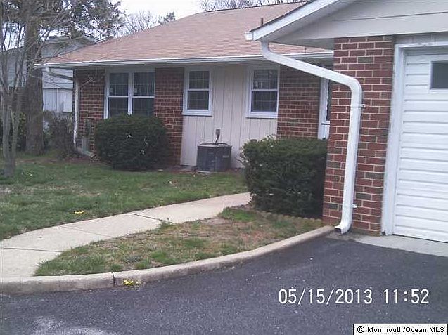 2nd image of 960 Argyll Circle #D