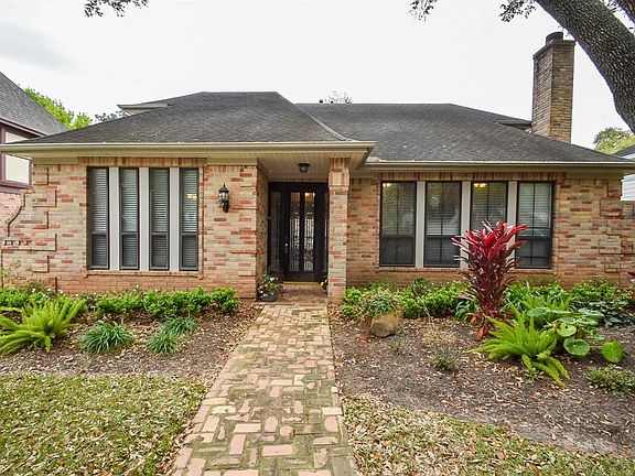 2nd image of 1023 Sugar Lakes Dr