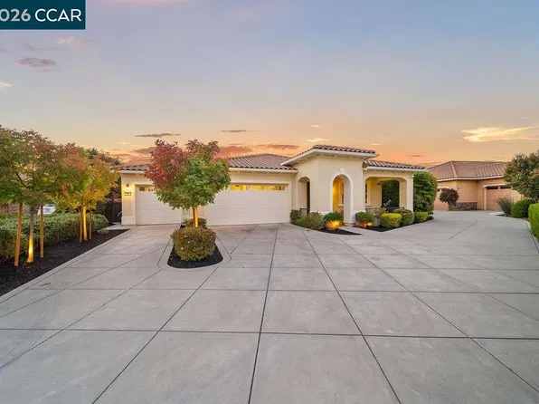 24 Promontory Pl, Clayton, CA 94517