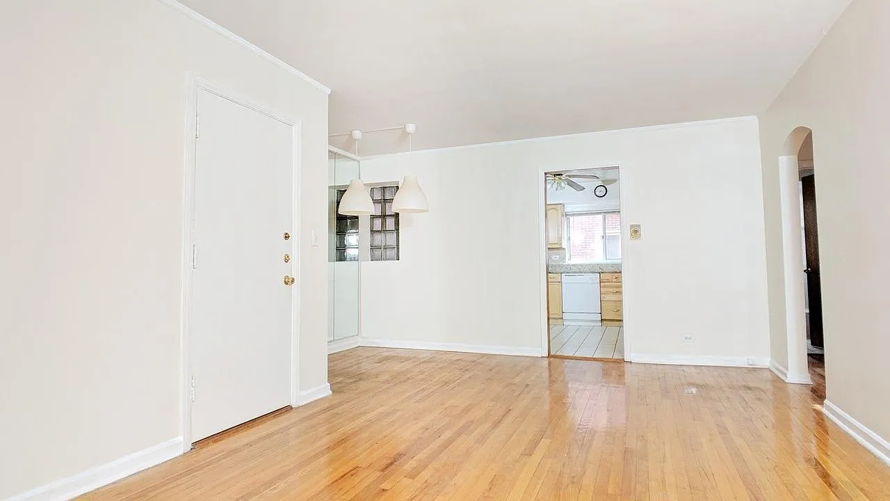 1518 N Harlem Ave — Photo 4