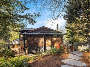 12804 SW Ober Beach Rd, Vashon, WA 98070