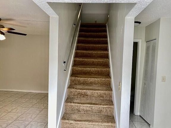 4th image of 2144 Sherwood Forest Blvd APT 5