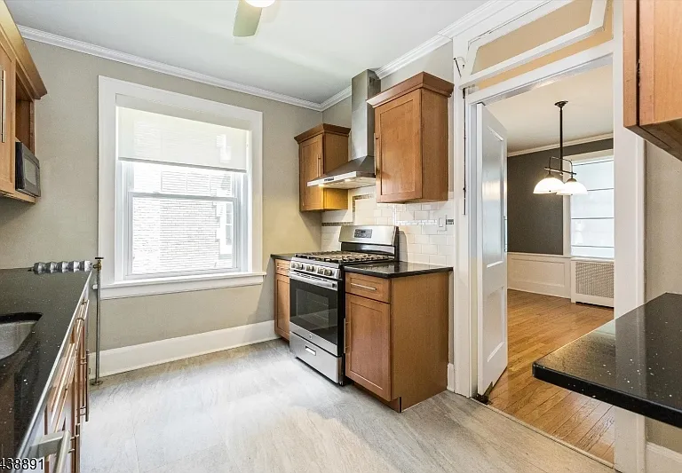 55 Park Ave #26 — Photo 16