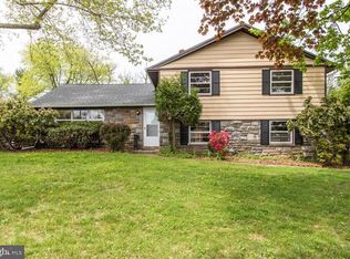 1880 Bertram Rd, Huntingdon Valley, PA 19006