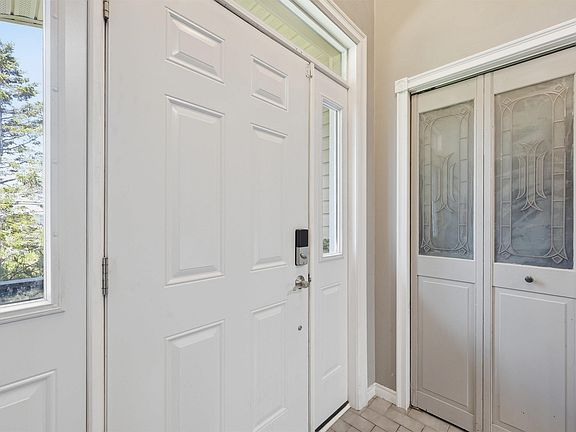 5th image of 1307 Ea St