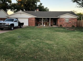706 N Jackson Ave, Blanchard, OK 73010