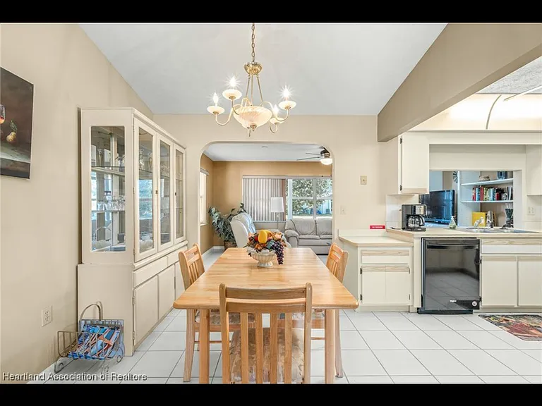3819 Ponce De Leon Blvd #3819 — Photo 3