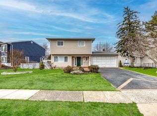 3135 Shore Rd, Bellmore, NY 11710