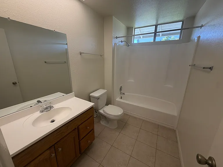 1940 Broadway St #2 — Photo 16