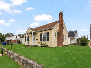 16 Gilmore St, Pawtucket, RI 02861