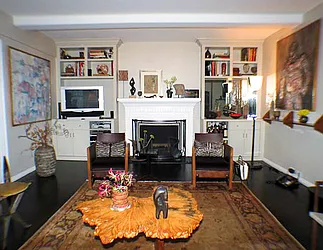 Sold by Ann Weintraub, Ltd.