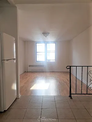 Rented by City Connections Realty | media 5