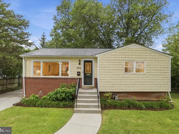 1812 Olney Rd, Falls Church, VA 22043