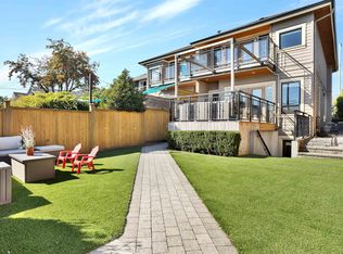 545 E 4th St, North Vancouver, BC V7L 1J7