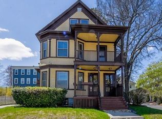 108 Aberdeen St, Lowell, MA 01850