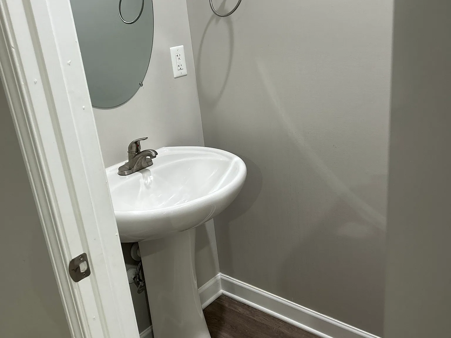 2 bed, 2.5 bath, 1200 sqft, $1,400 — Photo 4