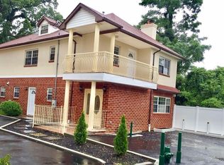 223-19 Mia Dr #19, Bayside, NY 11361
