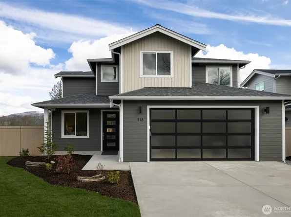 218 N 54th Pl, Mount Vernon, WA 98273