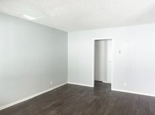 555 Cherry Ave #8, Long Beach, CA 90802