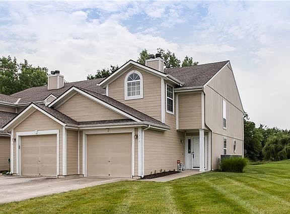 2nd image of 5810 NW Plantation Ln