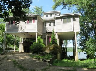 1740 Riverside Dr, Prospect, KY 40059