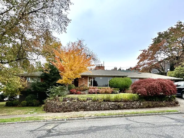 4303 SE Henderson St, Portland, OR 97206