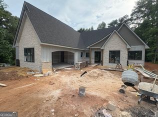554 Palm St, Holly Springs, GA 30115