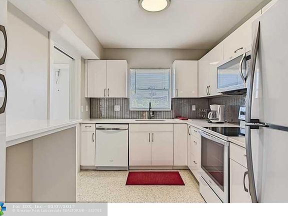3rd image of 2190 NE 51st Ct APT 102