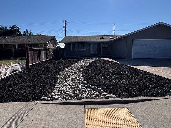 2nd image of 3372 Brunner Dr