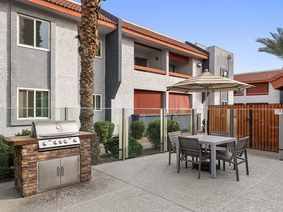 Poolside BBQ Grill
