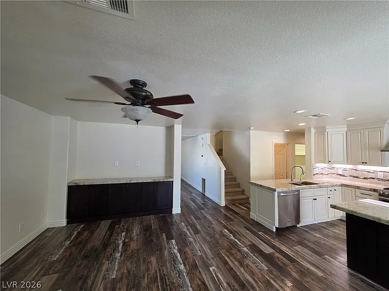 10799 Flame Vine Ct — Photo 59