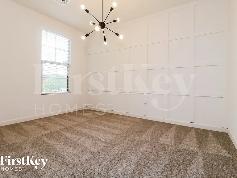 17538 W Villa Hermosa Ln — Photo 5