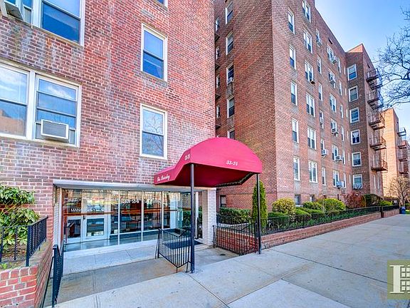 4th image of 3324 93rd St #3T