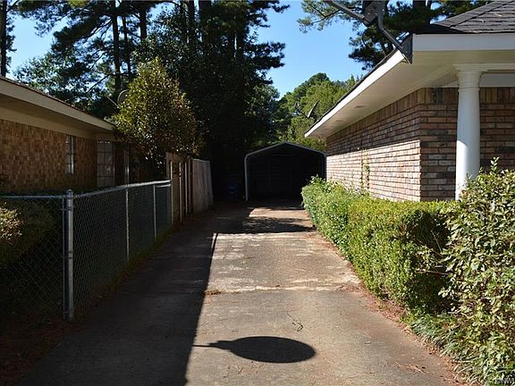 5th image of 9312 Arrowwood Dr