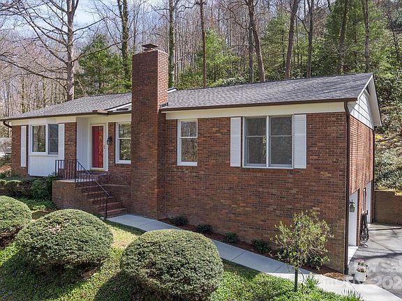 2nd image of 505 Oakwilde Dr
