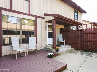2202 Yorktowne Dr, Valparaiso, IN 46383