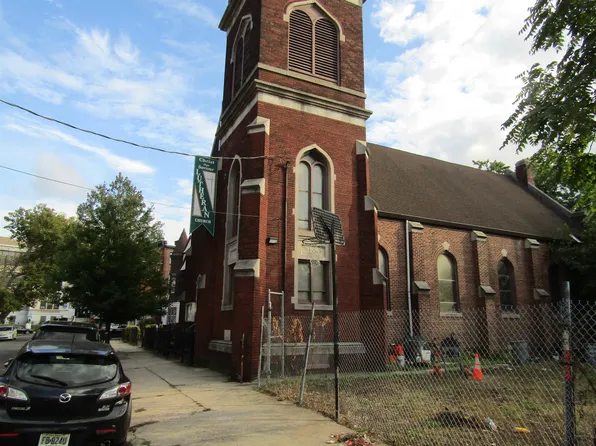 11-15 Brinkerhoff Street image 4 of 50